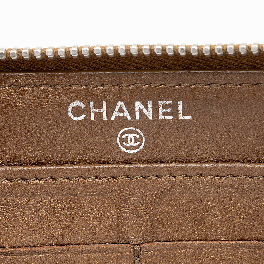 Chanel Metallic Lambskin CC Zip Around Wallet (SHF-20961)