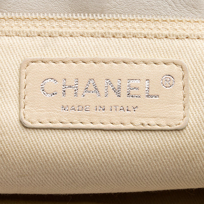 Chanel Leather Diamond Stitched Accordion Flap Shoulder Bag (SHF-19723)