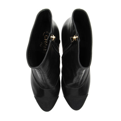 Chanel Leather Grosgrain CC Cap Toe Booties - Size 10 / 40 (SHF-dvns34)