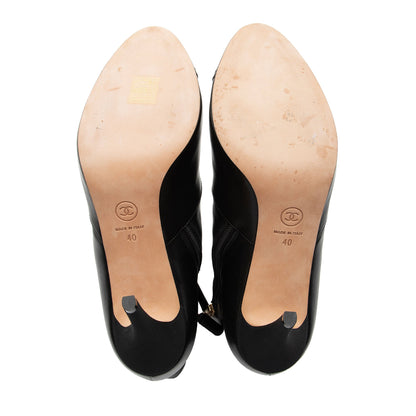 Chanel Leather Grosgrain CC Cap Toe Booties - Size 10 / 40 (SHF-dvns34)