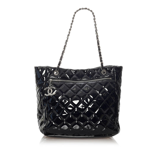 Chanel Matelasse Patent Leather Tote Bag (SHG-r9UFCD)