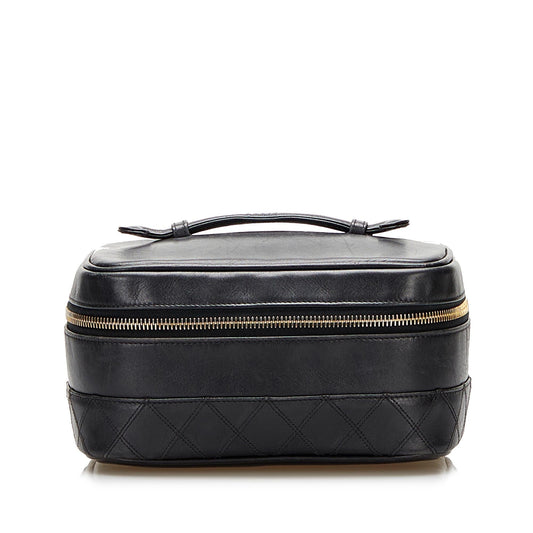 Chanel Matelasse Vanity Bag (SHG-37883)