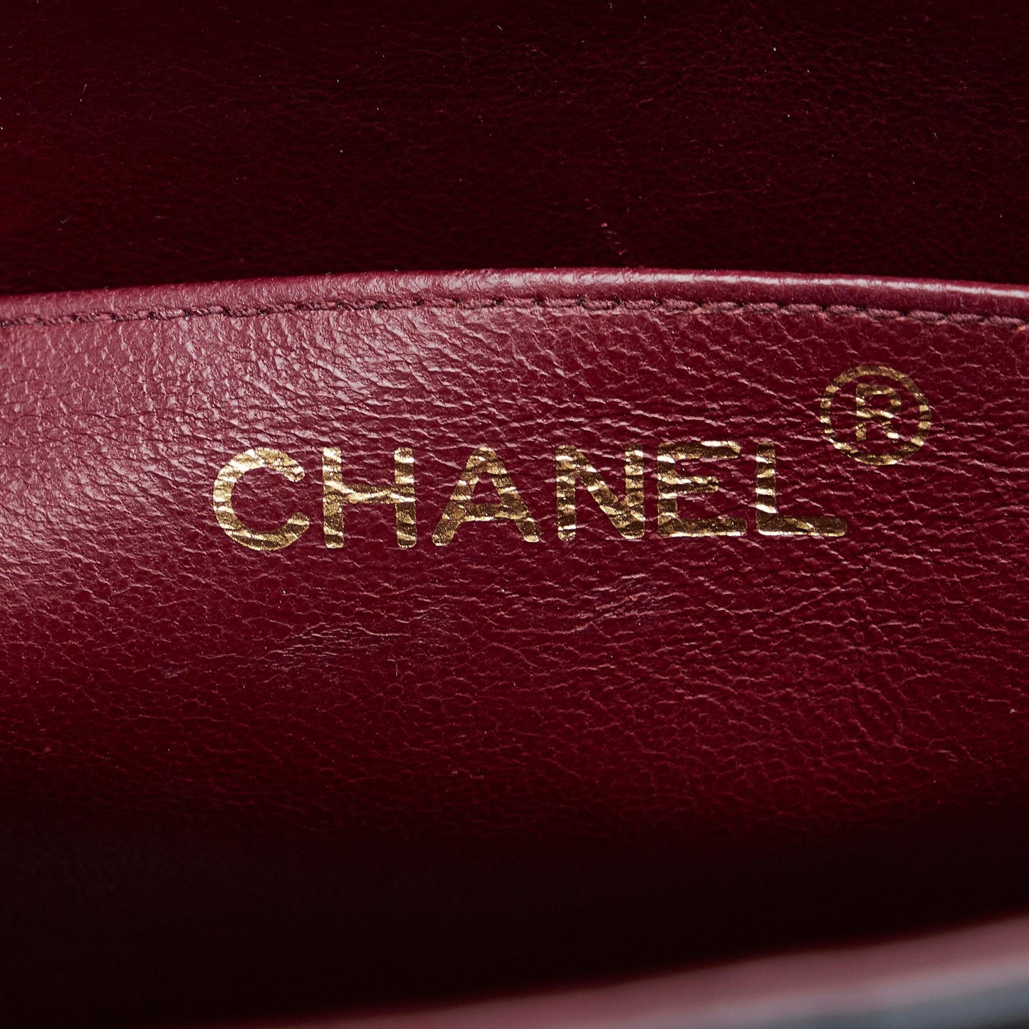 Chanel Maxi Classic Lambskin Single Flap (SHG-75P0CA)