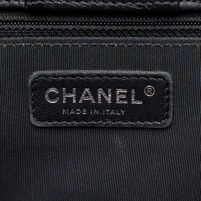 Chanel Medium CC Caviar Cerf Tote (SHG-CpHO5a)