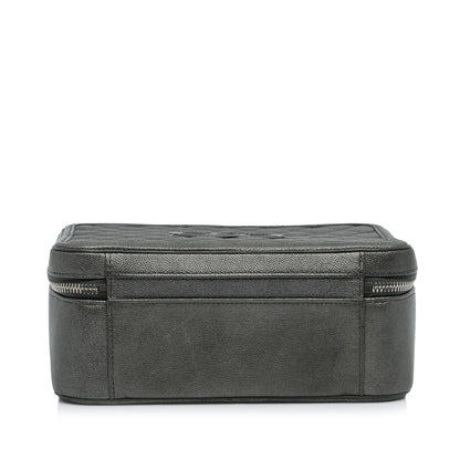 Chanel Medium CC Filigree Caviar Vanity Case (SHG-JLPrCU)