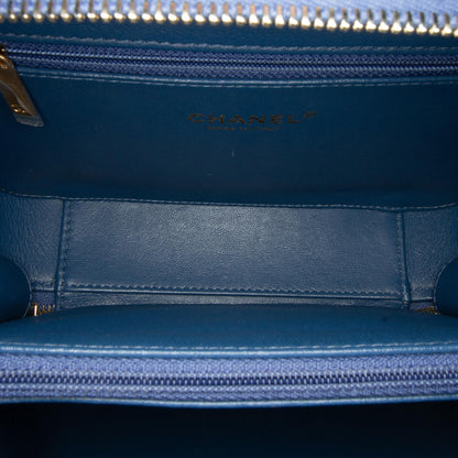 Chanel Medium CC Filigree Caviar Vanity Case (SHG-hDYH99)