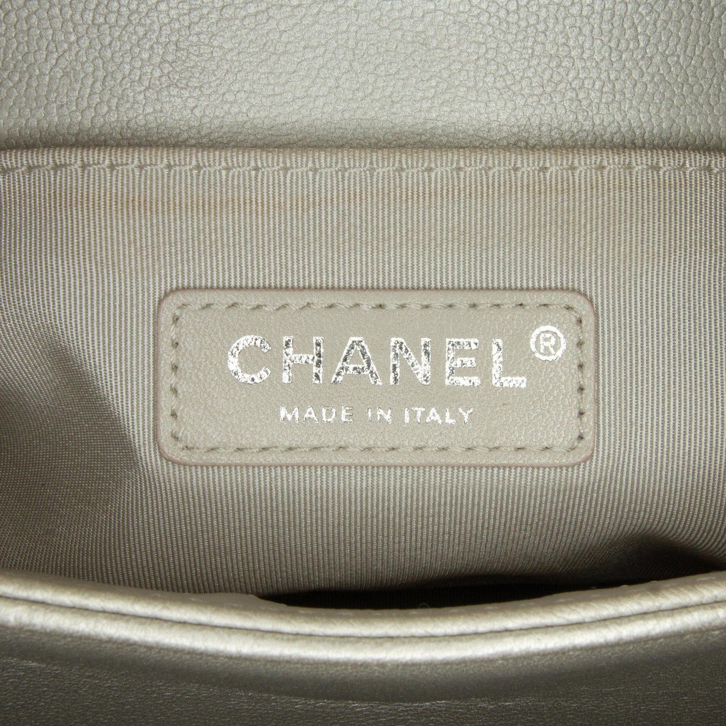 Chanel Medium Caviar Boy Flap Bag (SHG-ajMQXj)