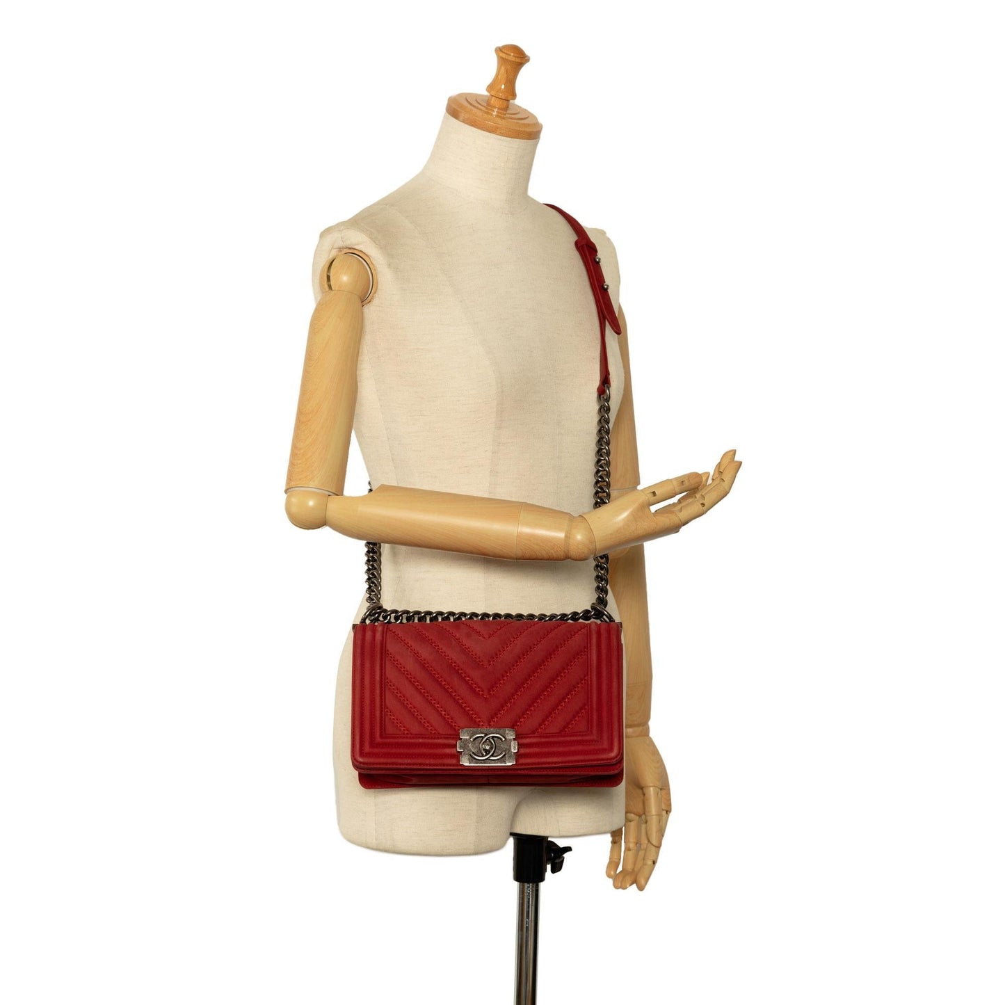 Chanel Medium Chevron Boy Flap (SHG-DjHgv9)