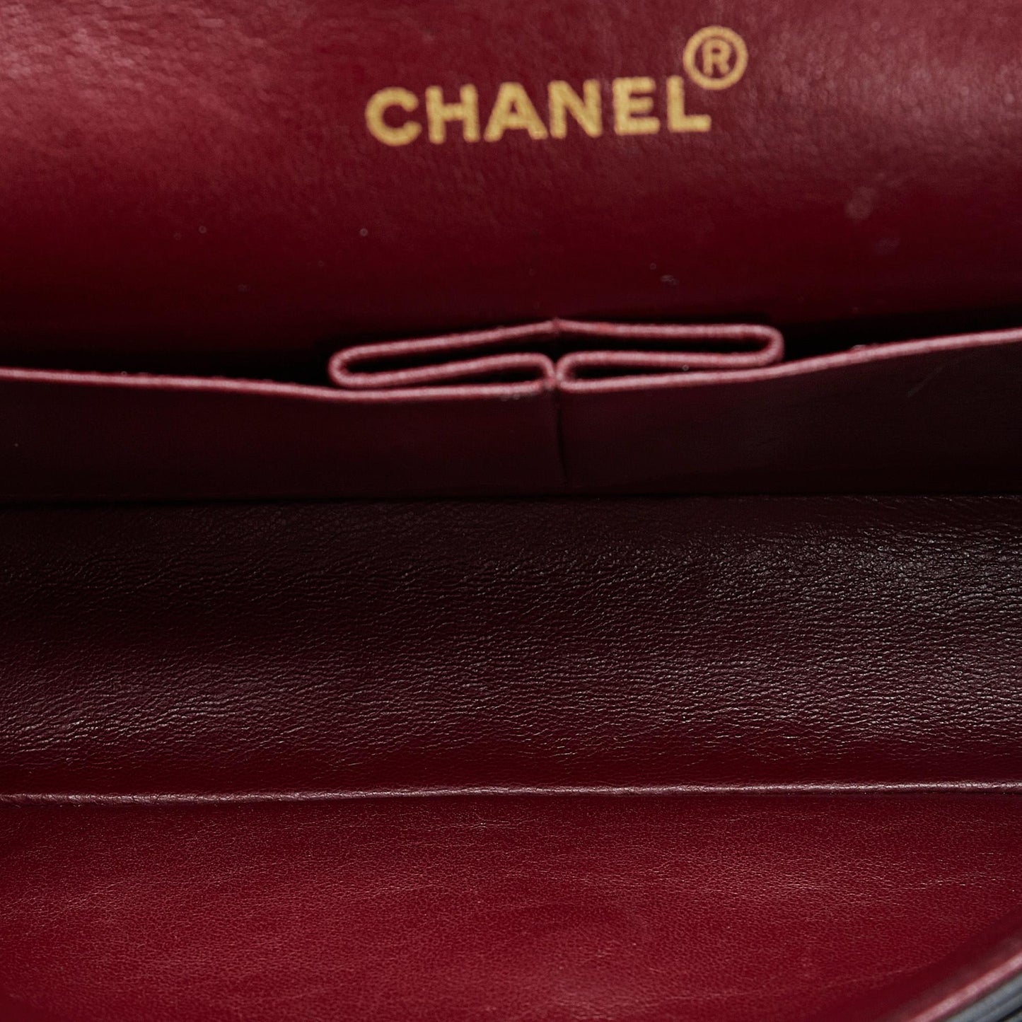 Chanel Medium Classic Lambskin Double Flap Bag (SHG-Qbu6SW)