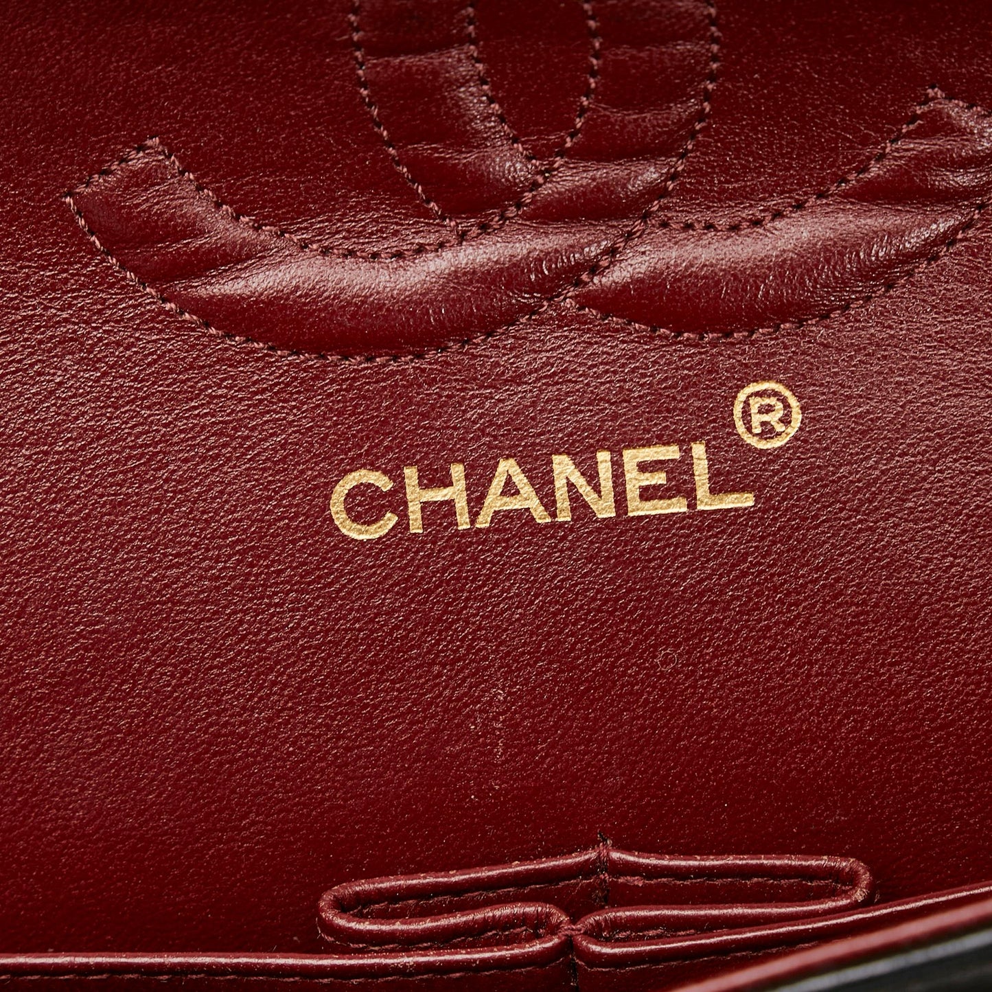Chanel Medium Classic Lambskin Double Flap (SHG-8sT9Z0)