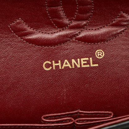 Chanel Medium Classic Lambskin Double Flap (SHG-8sT9Z0)