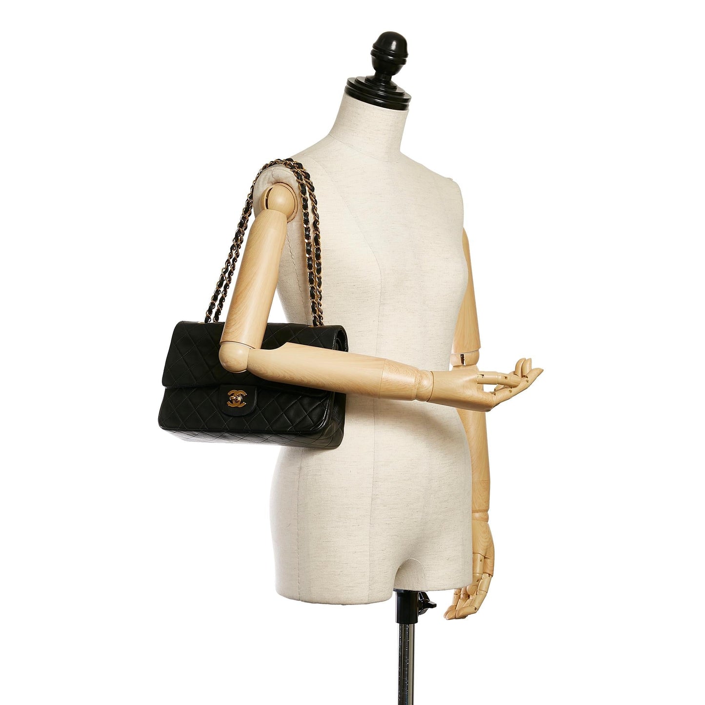Chanel Medium Classic Lambskin Double Flap (SHG-DilSGb)