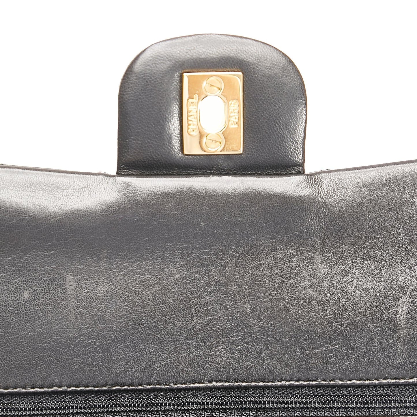 Chanel Medium Classic Lambskin Double Flap (SHG-Vy6wu2)