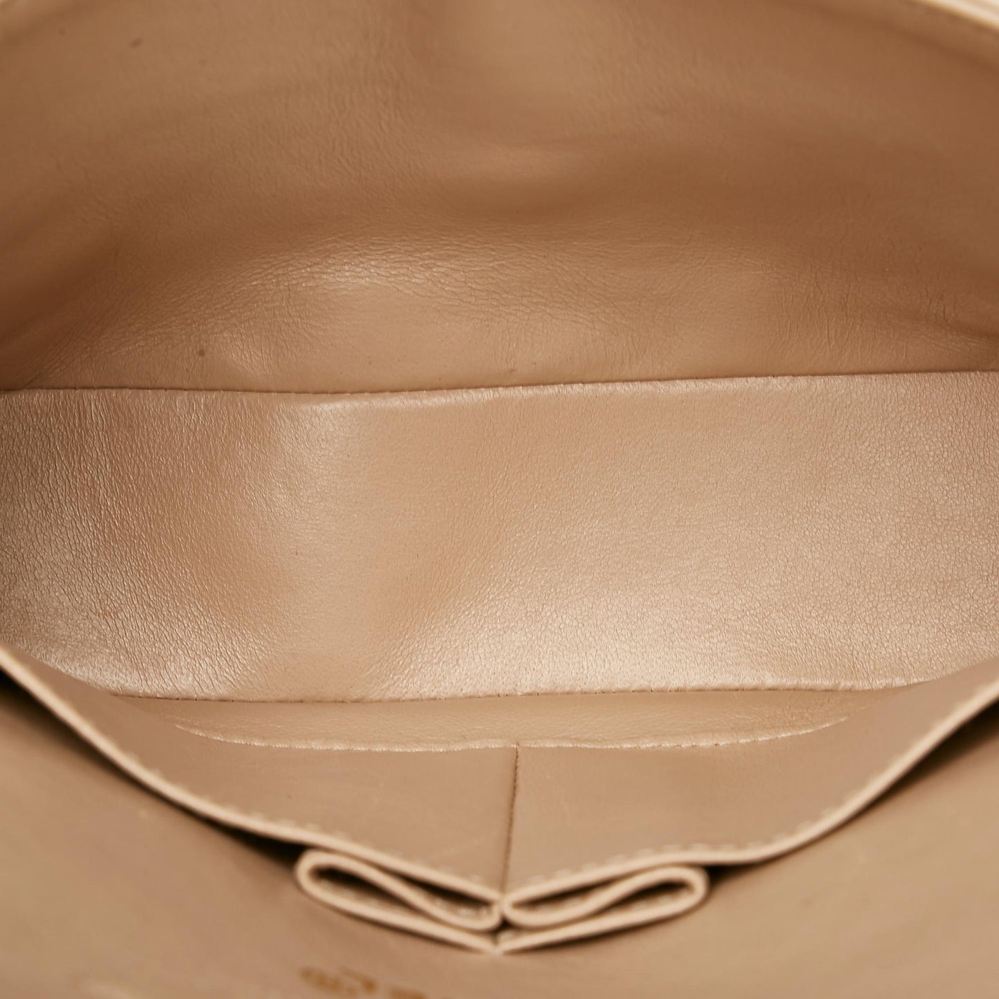 Chanel Medium Classic Lambskin Double Flap (SHG-5D9hdy)