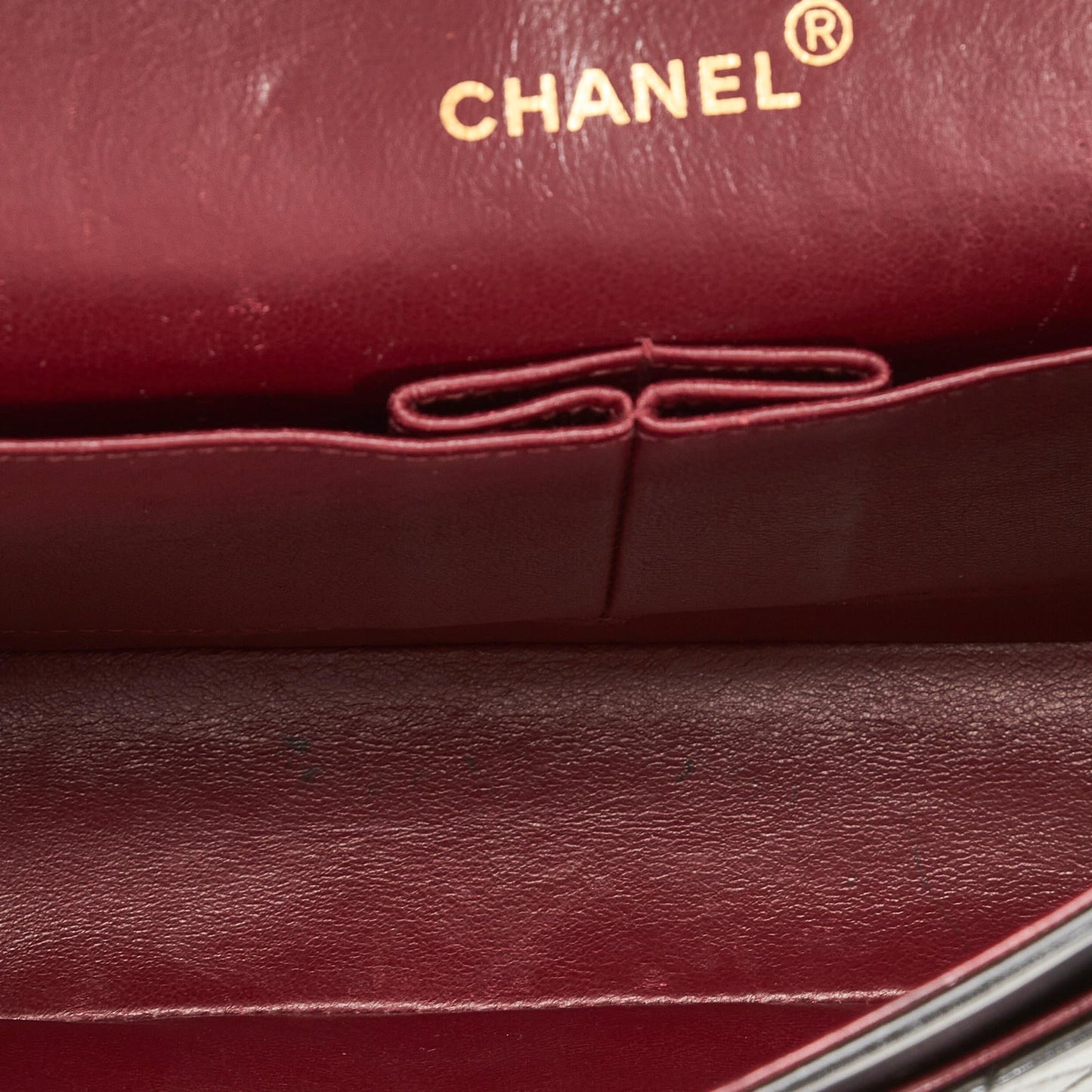 Chanel Medium Classic Lambskin Double Flap (SHG-IWVpyD)
