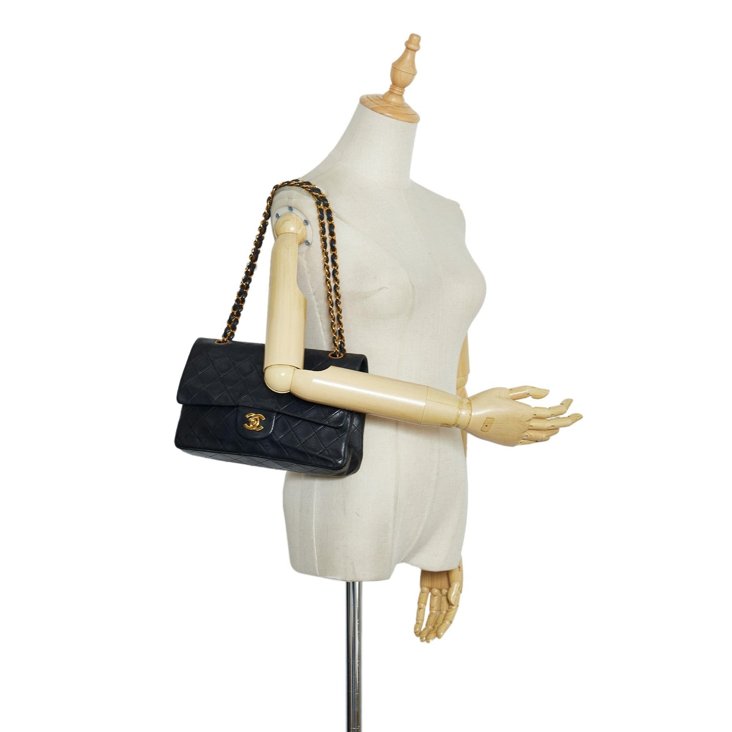 Chanel Medium Classic Lambskin Double Flap (SHG-QHtK2D)