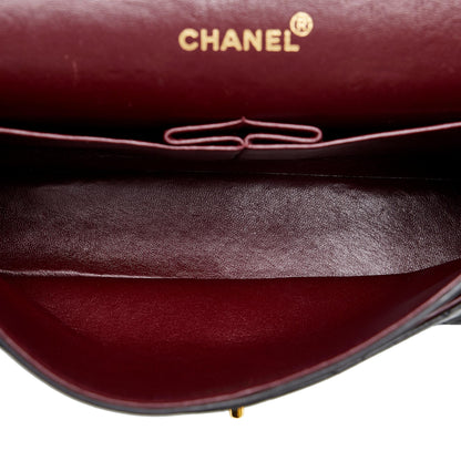 Chanel Medium Classic Lambskin Double Flap (SHG-VS5eDE)