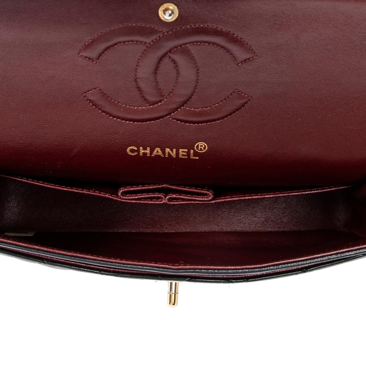 Chanel Medium Classic Lambskin Double Flap (SHG-lRIbs9)