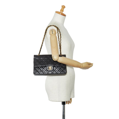Chanel Medium Classic Lambskin Double Flap (SHG-hLYG9a)