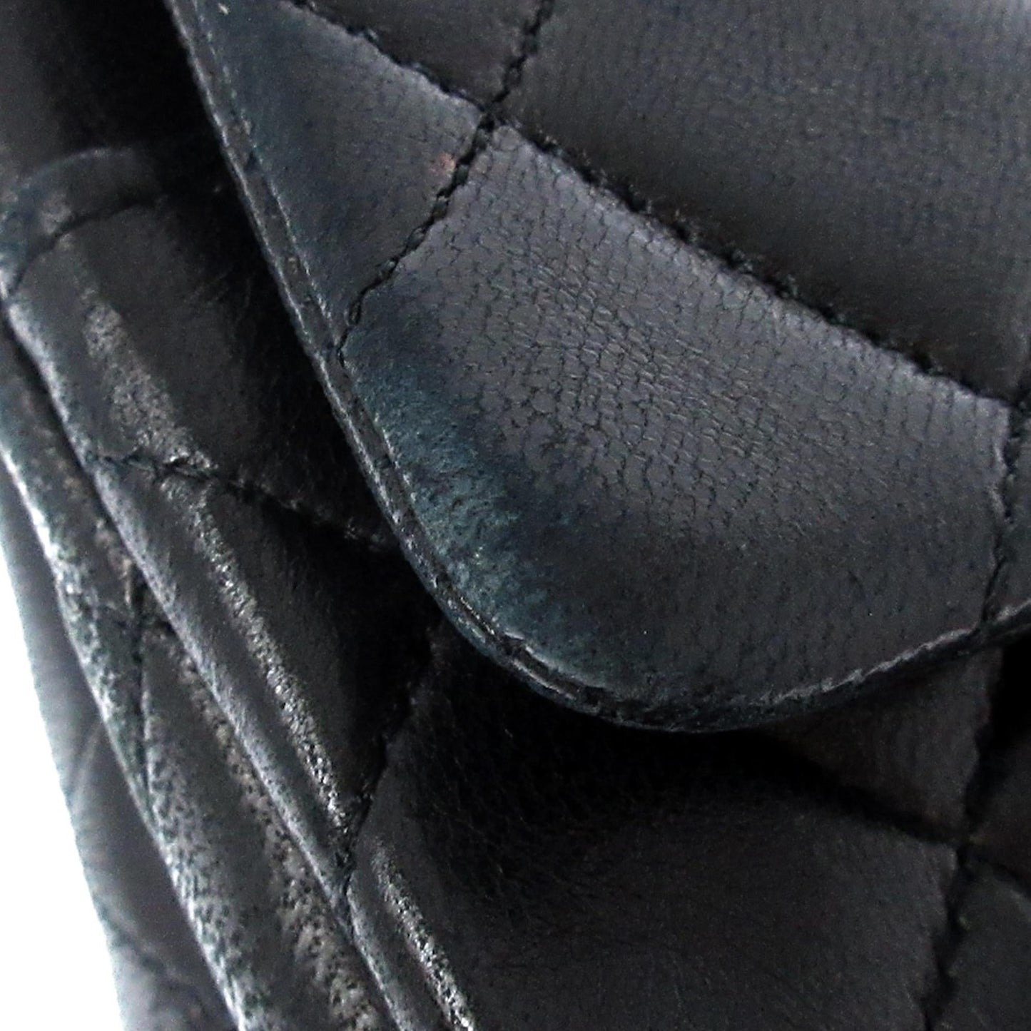 Chanel Medium Classic Lambskin Double Flap (SHG-gzRfsV)
