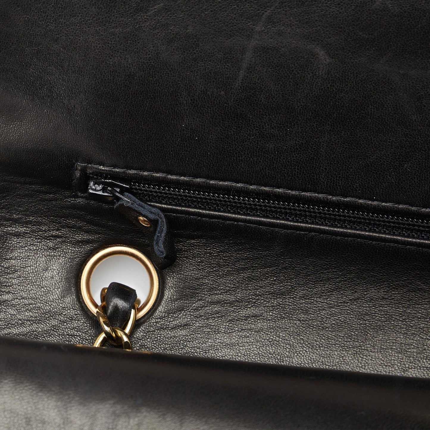 Chanel Medium Classic Lambskin Double Flap (SHG-veZ7dq)