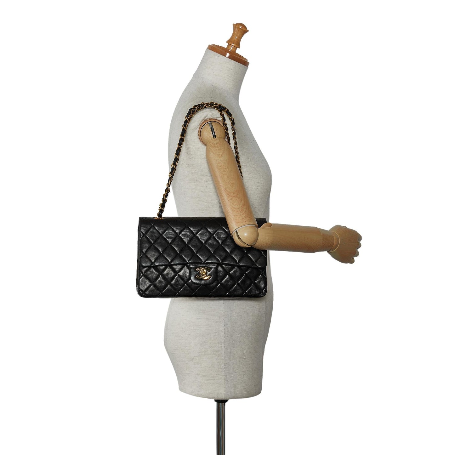 Chanel Medium Classic Lambskin Double Flap (SHG-veZ7dq)