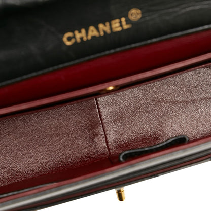 Chanel Medium Classic Lambskin Single Flap (SHG-wsGGOz)