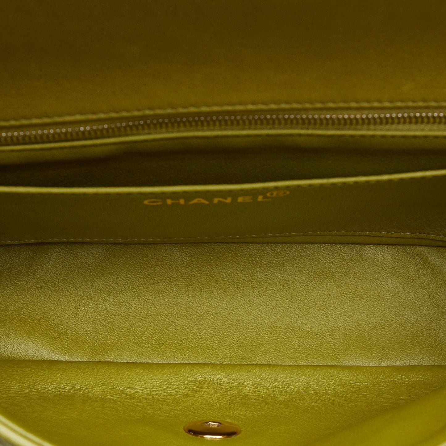 Chanel Medium Classic Lambskin Single Flap (SHG-aqydrY)