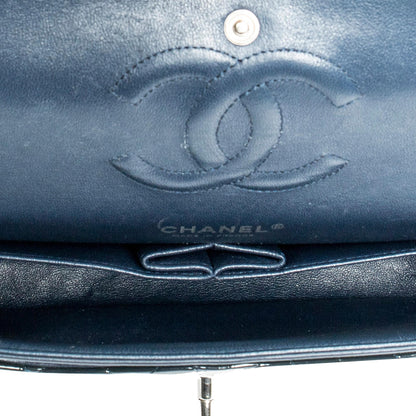 Chanel Medium Classic Patent Double Flap (SHG-hKrGfi)