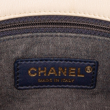 Chanel Medium Lambskin Bicolor Chain Flap Bag (SHG-JkQQCZ)