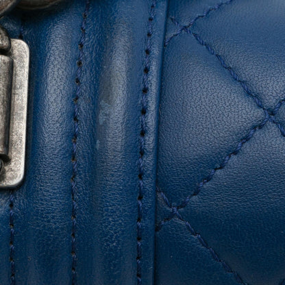Chanel Medium Lambskin Boy Flap Bag (SHG-VYNHf9)