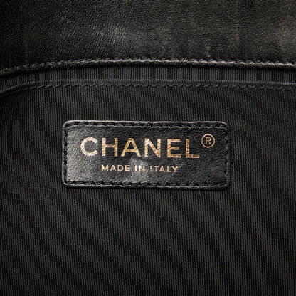Chanel Medium Lambskin Boy Flap Bag (SHG-1jQAVu)