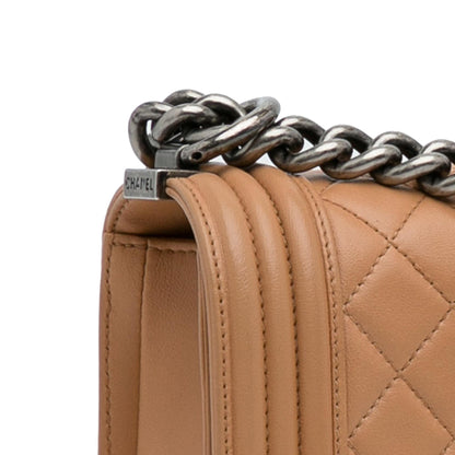 Chanel Medium Lambskin Boy Flap Bag (SHG-12u1uJ)