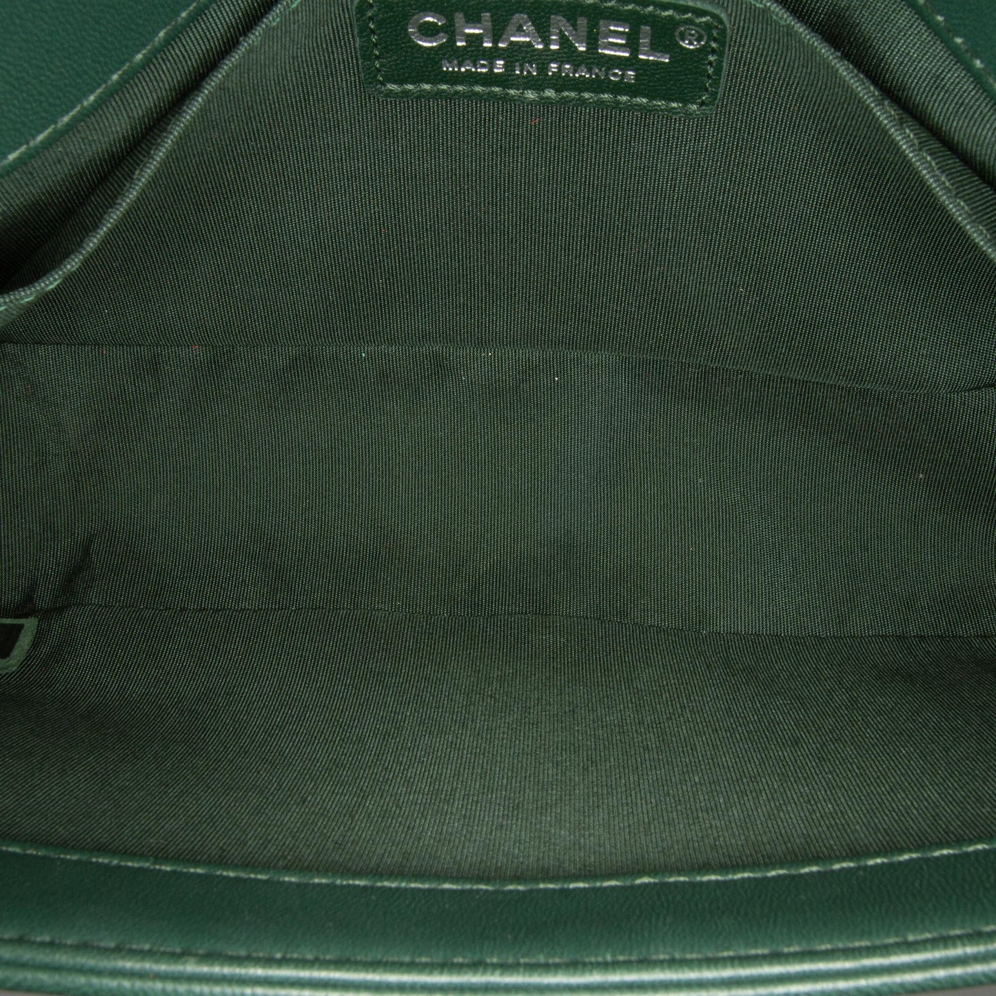 Chanel Medium Lambskin Boy Flap Bag (SHG-6P7DVs)