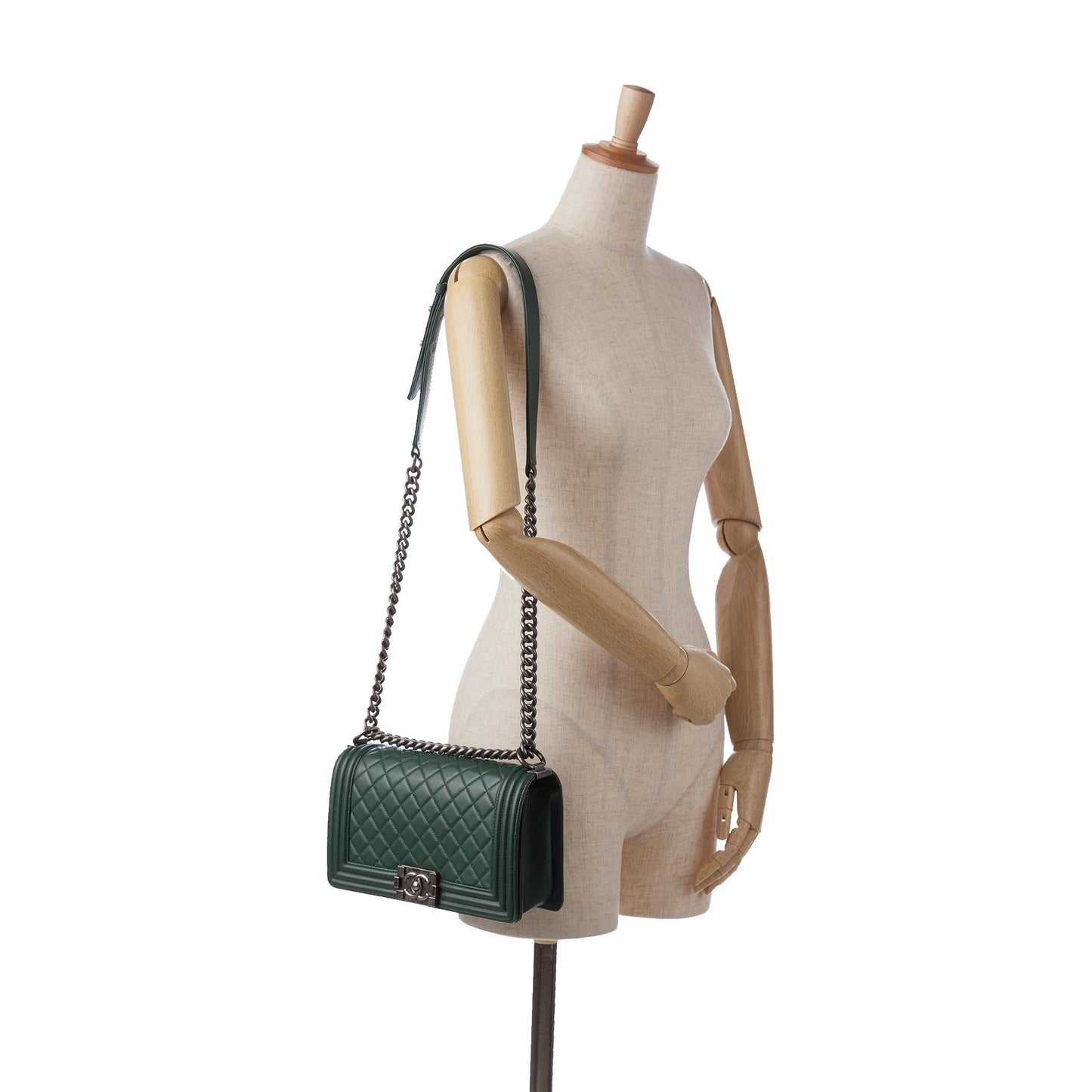 Chanel Medium Lambskin Boy Flap Bag (SHG-6P7DVs)