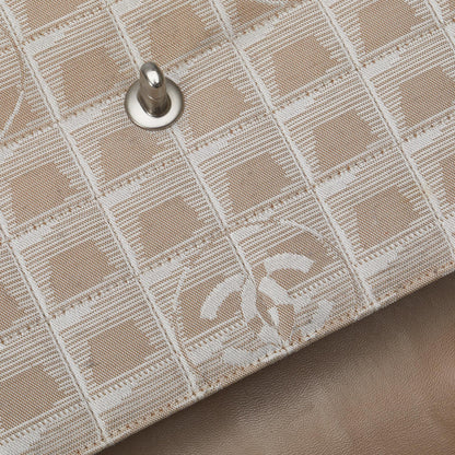 Chanel Medium New Travel Line Classic Flap Single (SHG-EnyZcL)