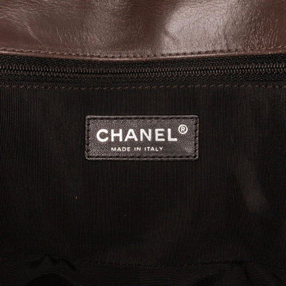 Chanel Medium Original Clasp Boy Bag (SHG-NdhCdS)