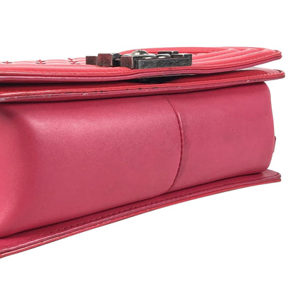 Chanel Medium Patent Boy Flap (SHG-5SohTg)
