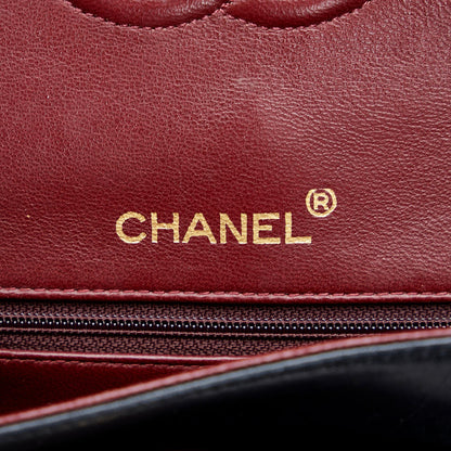 Chanel Medium Tall Classic Lambskin Double Flap (SHG-AwW71J)