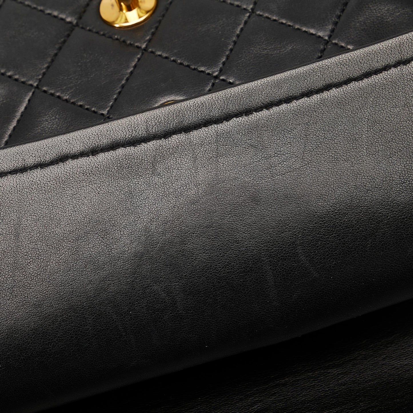 Chanel Medium Tall Classic Lambskin Double Flap (SHG-noIwy5)