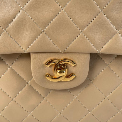 Chanel Medium Tall Classic Lambskin Double Flap (SHG-zWn37H)