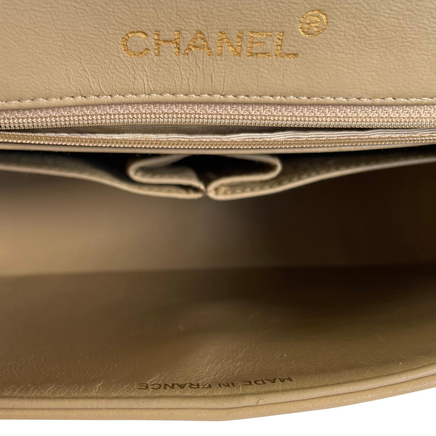 Chanel Medium Tall Classic Lambskin Double Flap (SHG-zWn37H)
