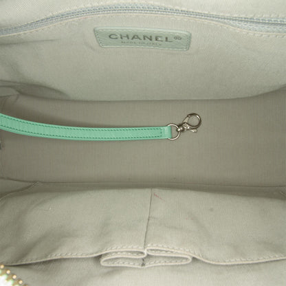 Chanel Medium Tweed Gabrielle Crossbody (SHG-jzL6me)