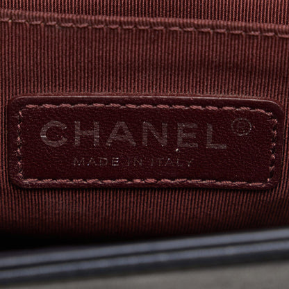 Chanel Medium Woven Lambskin Boy Flap (SHG-FyfyN3)