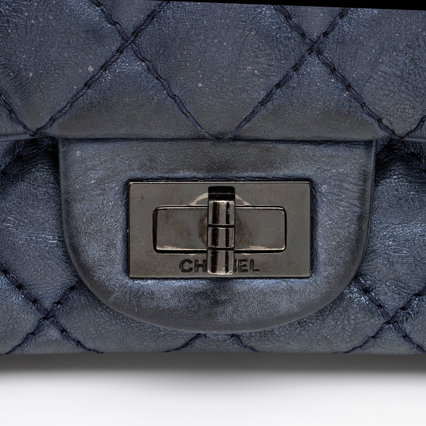 Chanel Metallic Aged Calfskin Reissue Accordion Flap Bag (SHF-FsCwVA)