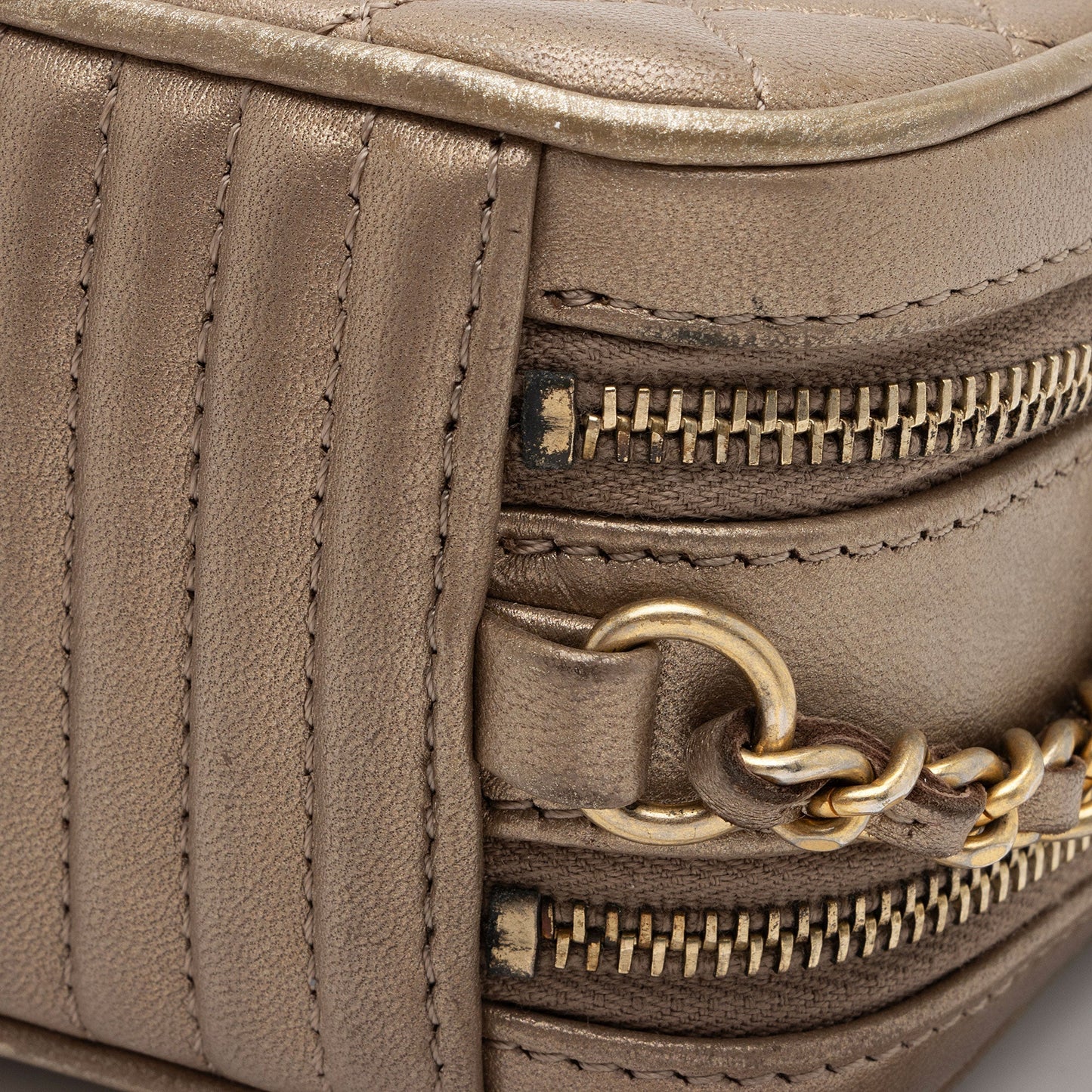 Chanel Metallic Lambskin Coco Camera Mini Shoulder Bag (SHF-7xYr5Z)