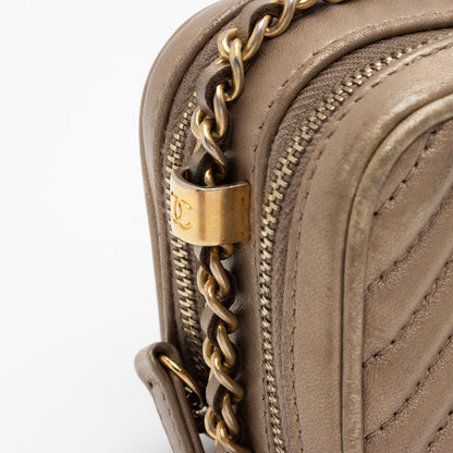 Chanel Metallic Lambskin Coco Camera Mini Shoulder Bag (SHF-7xYr5Z)