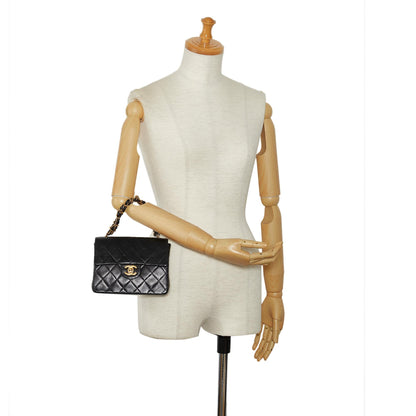 Chanel Mini Classic Lambskin Square Flap (SHG-lnKMMQ)