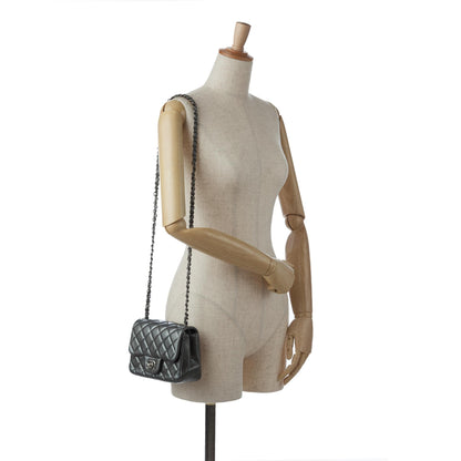 Chanel Mini Classic Lambskin Square Single Flap (SHG-Lqr8P5)