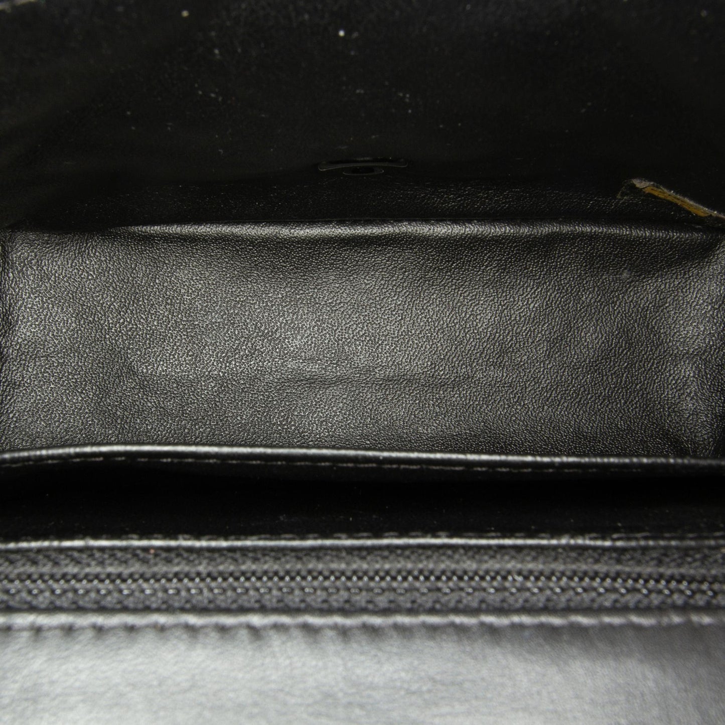 Chanel Mini Classic Square Patent Single Flap (SHG-rUMkrs)